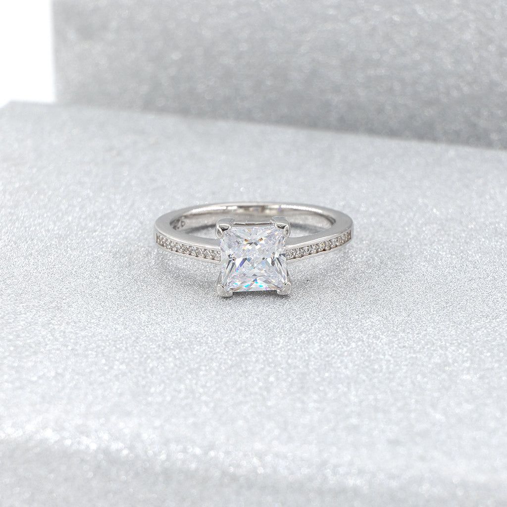 The Everly Ring