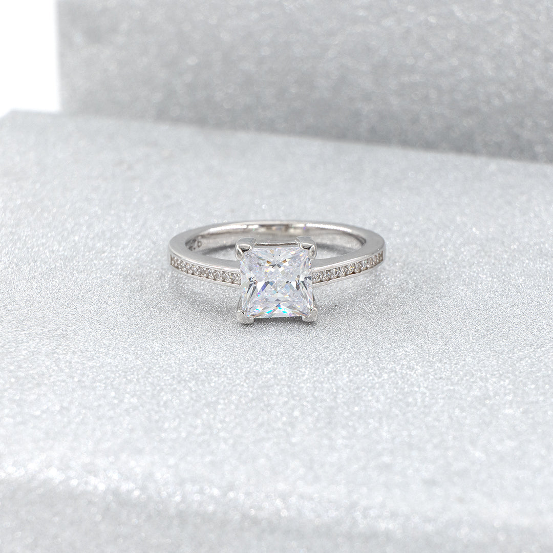 The Everly Ring
