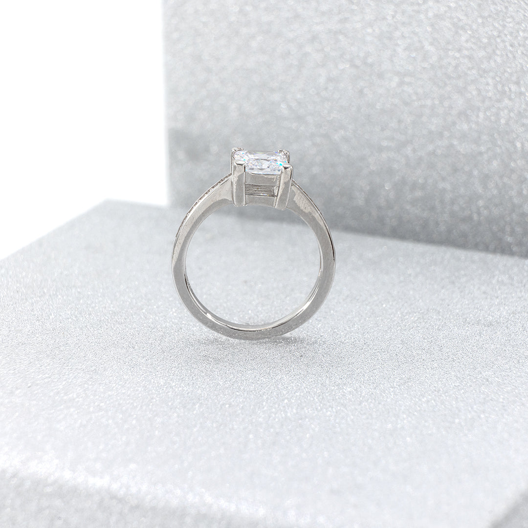 The Everly Ring